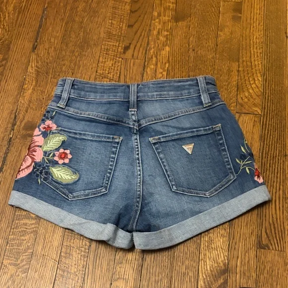 Guess High Waisted Denim Shorts with Flowe Embroidery - Picture 2 of 7
